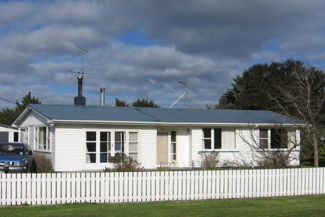 Photo of property in 18 Brandon Street, Featherston, 5710
