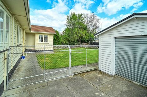 Photo of property in 433 Dalcross Street, Mayfair, Hastings, 4122