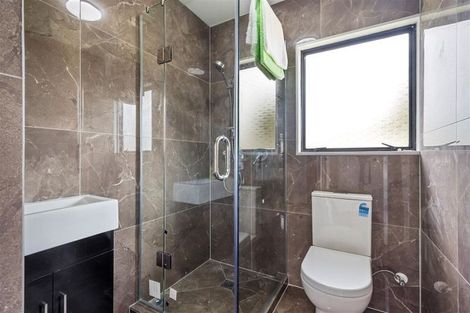 Photo of property in 2/13 John Street, Mangere East, Auckland, 2024