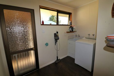 Photo of property in 167 Heretaunga Road, Maharahara, Dannevirke, 4972