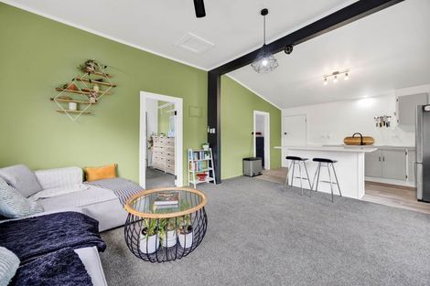 Photo of property in 21 Falstaff Street, Stratford, 4332
