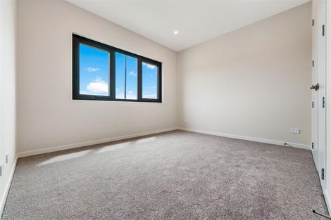Photo of property in 23 Whakairo Crescent, Gulf Harbour, 0930