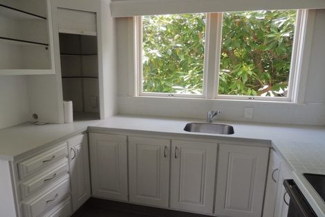 Photo of property in 1a Enfield Road, Hospital Hill, Napier, 4110