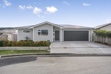 Photo of property in 12 Poulson Grove, Trentham, Upper Hutt, 5018