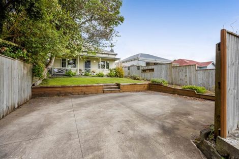 Photo of property in 427 Broadway, Stratford, 4332