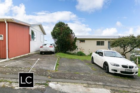 Photo of property in 5b Oldham Way, Crofton Downs, Wellington, 6035