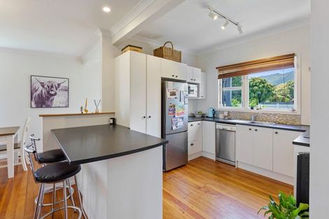 Photo of property in 10 Matai Street, Waikanae, 5036