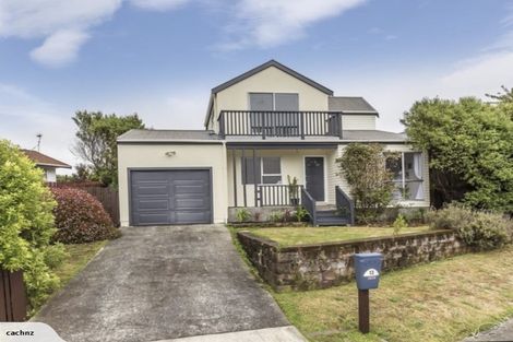 Photo of property in 13 Mallard Grove, Churton Park, Wellington, 6037