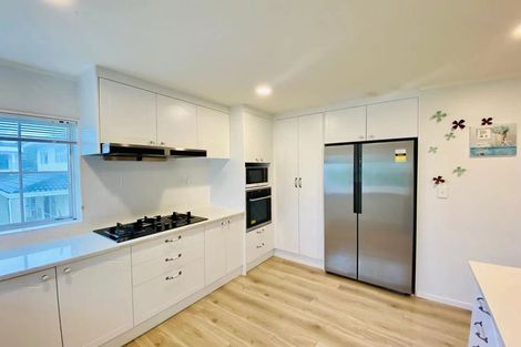 Photo of property in 133a/1 Hobsonville Road, West Harbour, Auckland, 0618