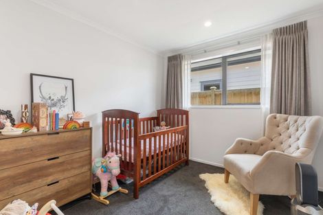 Photo of property in 11 Survila Street, Takanini, 2110