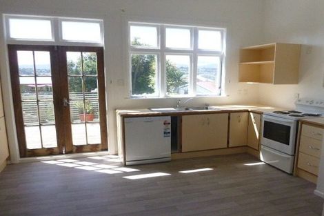 Photo of property in 79 Queens Drive, Lyall Bay, Wellington, 6022