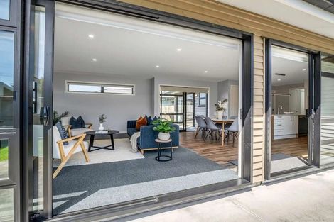 Photo of property in 12a Fairfield Road, Levin, 5510