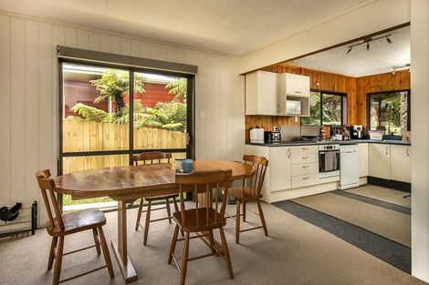 Photo of property in 94a Konini Road, Titirangi, Auckland, 0604