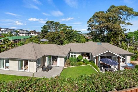 Photo of property in 59a Lonely Road, Fairview Heights, Auckland, 0632