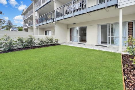 Photo of property in 3a/71 Spencer Road, Oteha, Auckland, 0632
