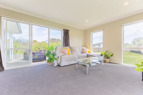 Photo of property in 10 Tamihana Street, Otaki, 5512