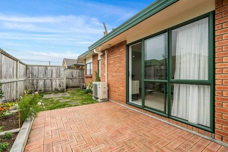 Photo of property in Miramar Villas, 22/3u Byron Street, Miramar, Wellington, 6022