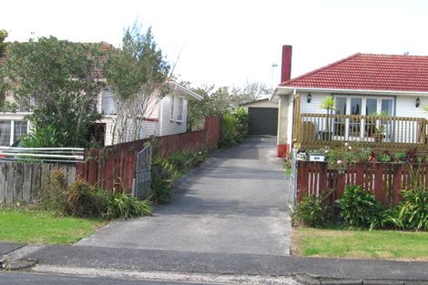 Photo of property in 69a Kervil Avenue, Te Atatu Peninsula, Auckland, 0610