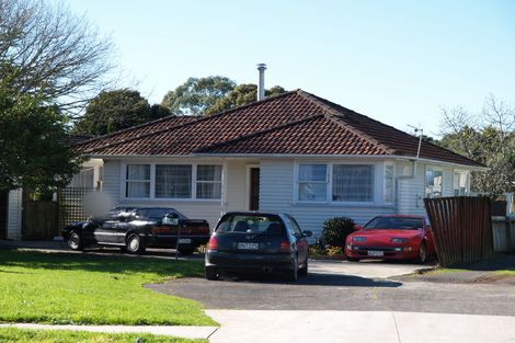 Photo of property in 26 Lavinia Crescent, Mangere East, Auckland, 2024