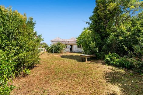 Photo of property in 5 Porter Crescent, Helensville, 0800