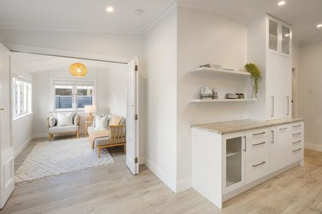 Photo of property in 74 Princes Street, Cambridge, 3434