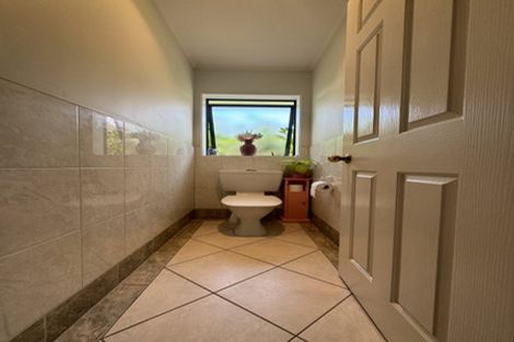 Photo of property in 3 West Fairway, Golflands, Auckland, 2013