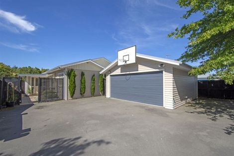 Photo of property in 15 Hoon Hay Road, Hoon Hay, Christchurch, 8025