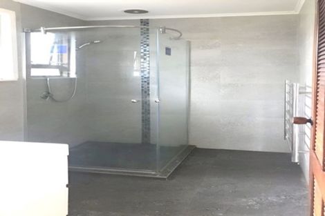 Photo of property in 33 Glenview Road, Glen Eden, Auckland, 0602