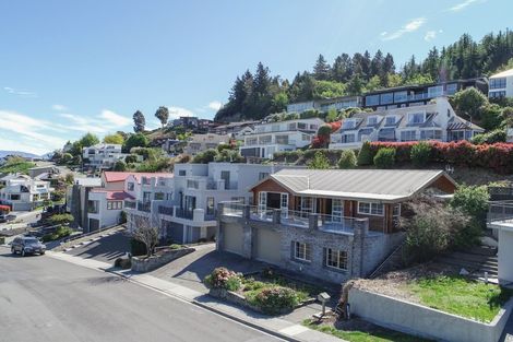 Photo of property in 106 Panorama Terrace, Queenstown, 9300