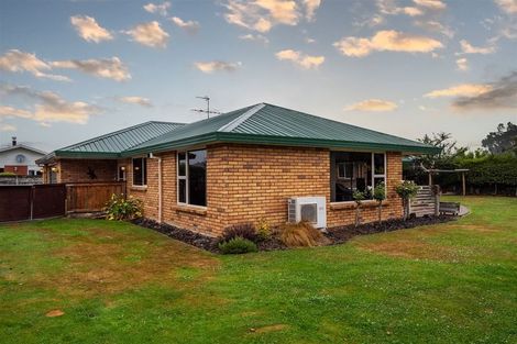 Photo of property in 28 Silverstream Drive, Mosgiel, 9024