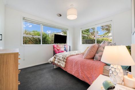 Photo of property in 10 Opal Avenue, Pakuranga, Auckland, 2010