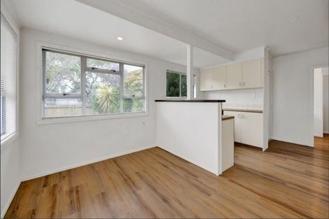Photo of property in 5 Nikau Street, Inglewood, 4330