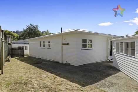 Photo of property in 385 Stokes Valley Road, Stokes Valley, Lower Hutt, 5019