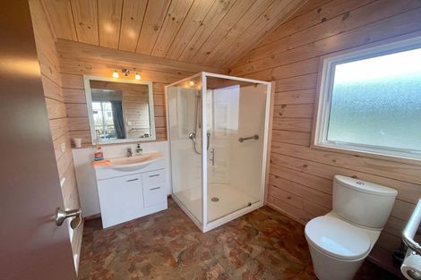 Photo of property in 37 Benmore Place, Glenorchy, 9372