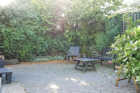 Photo of property in 14b Oakleigh Street, Maungaraki, Lower Hutt, 5010