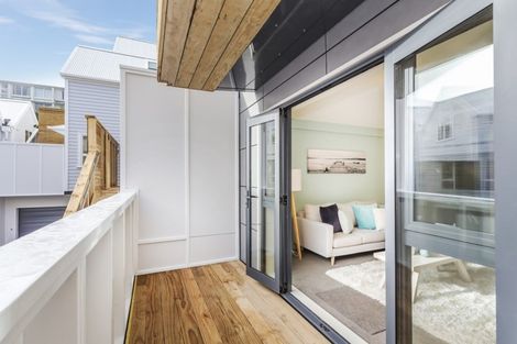 Photo of property in Pirie Street Townhouses, 35u2 Pirie Street, Mount Victoria, Wellington, 6011