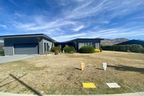 Photo of property in 6 Clutha Place, Wanaka, 9305