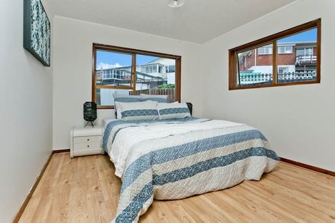 Photo of property in 79 Lynden Avenue, Hillcrest, Auckland, 0627