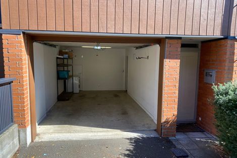 Photo of property in Altar Apartments, 3/120 Rintoul Street, Newtown, Wellington, 6021
