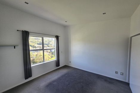 Photo of property in 38 Saddleback Grove, Karori, Wellington, 6012