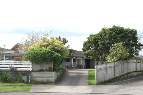 Photo of property in 13 Boulevard Drive, Merrilands, New Plymouth, 4312