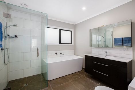 Photo of property in 24 Queen Charlotte Drive, Aotea, Porirua, 5024