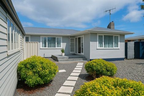 Photo of property in 18 Kauri Street, Taradale, Napier, 4112