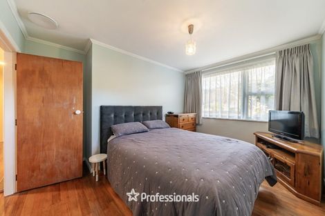 Photo of property in 14 Pinehaven Road, Pinehaven, Upper Hutt, 5019