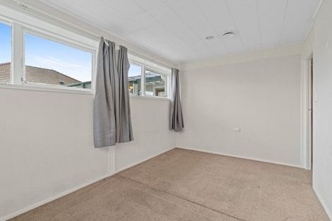 Photo of property in 76 Cambridge Street, Levin, 5510