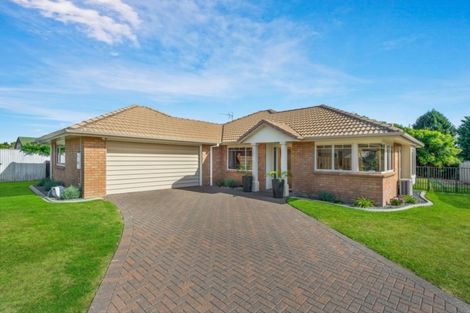 Photo of property in 18 Mews Place, Forest Lake, Hamilton, 3200