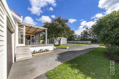 Photo of property in 43 Cambridge Road, Riverhead, 0820