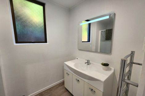 Photo of property in 13 Stanton Crescent, Karoro, Greymouth, 7805