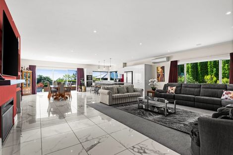 Photo of property in 194 Te Mata Peak Road, Havelock North, 4130