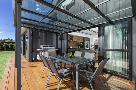 Photo of property in 2a Roland Road, Greenhithe, Auckland, 0632
